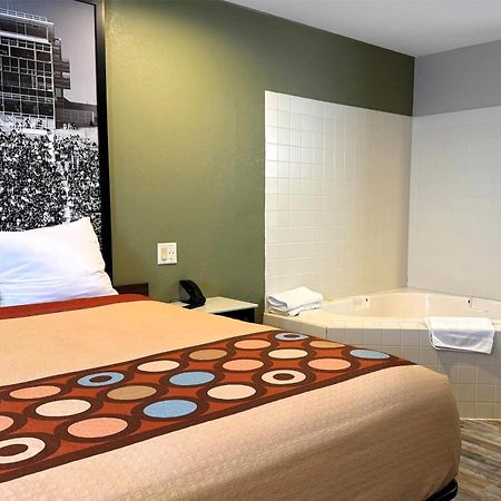 ซูเปอร์ 8 บาย วินด์แฮม แฟรงค์ฟอร์ต อินดีแอน Hotel Frankfort ภายนอก รูปภาพ