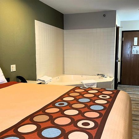 ซูเปอร์ 8 บาย วินด์แฮม แฟรงค์ฟอร์ต อินดีแอน Hotel Frankfort ภายนอก รูปภาพ