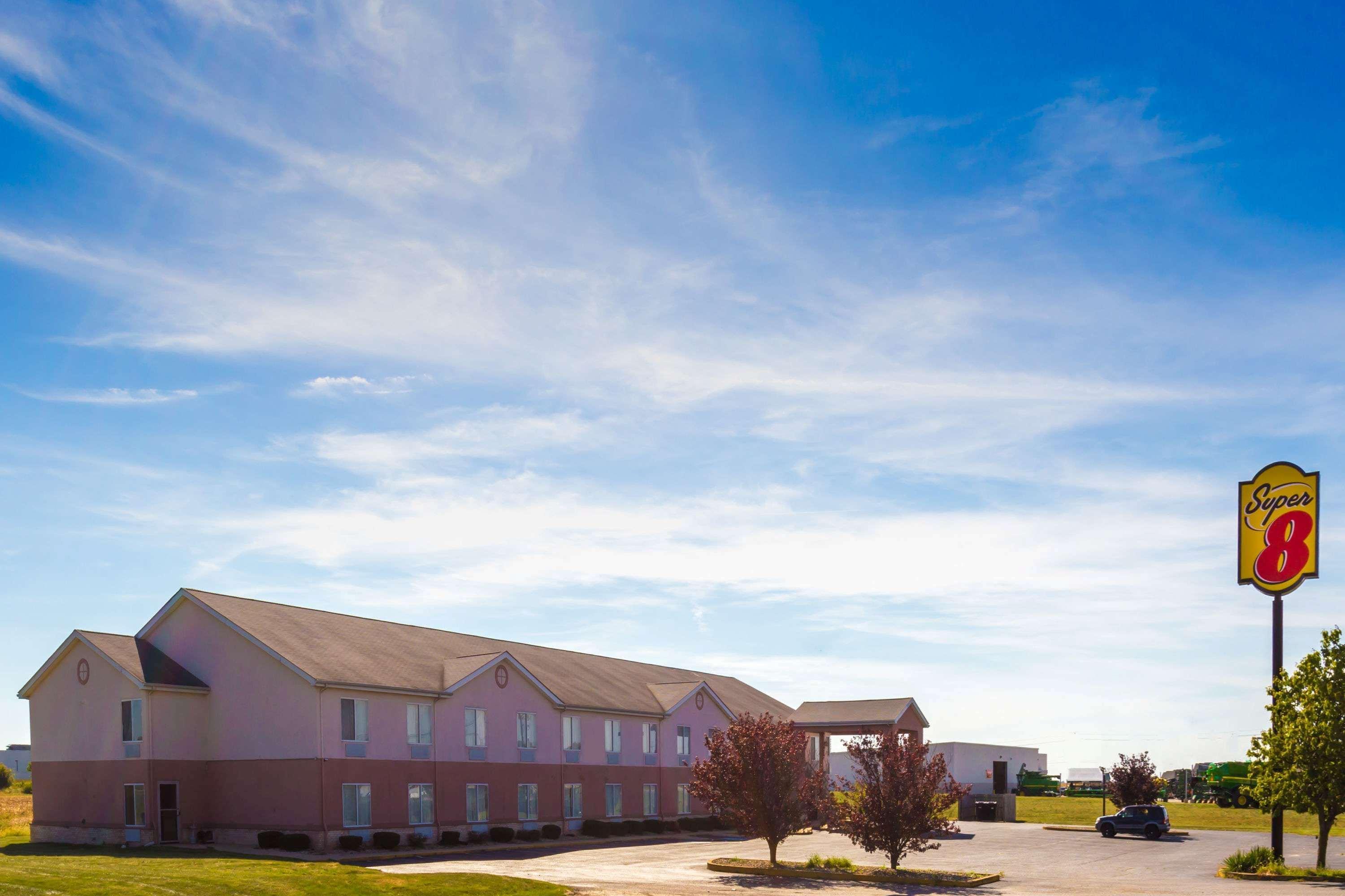 ซูเปอร์ 8 บาย วินด์แฮม แฟรงค์ฟอร์ต อินดีแอน Hotel Frankfort ภายนอก รูปภาพ