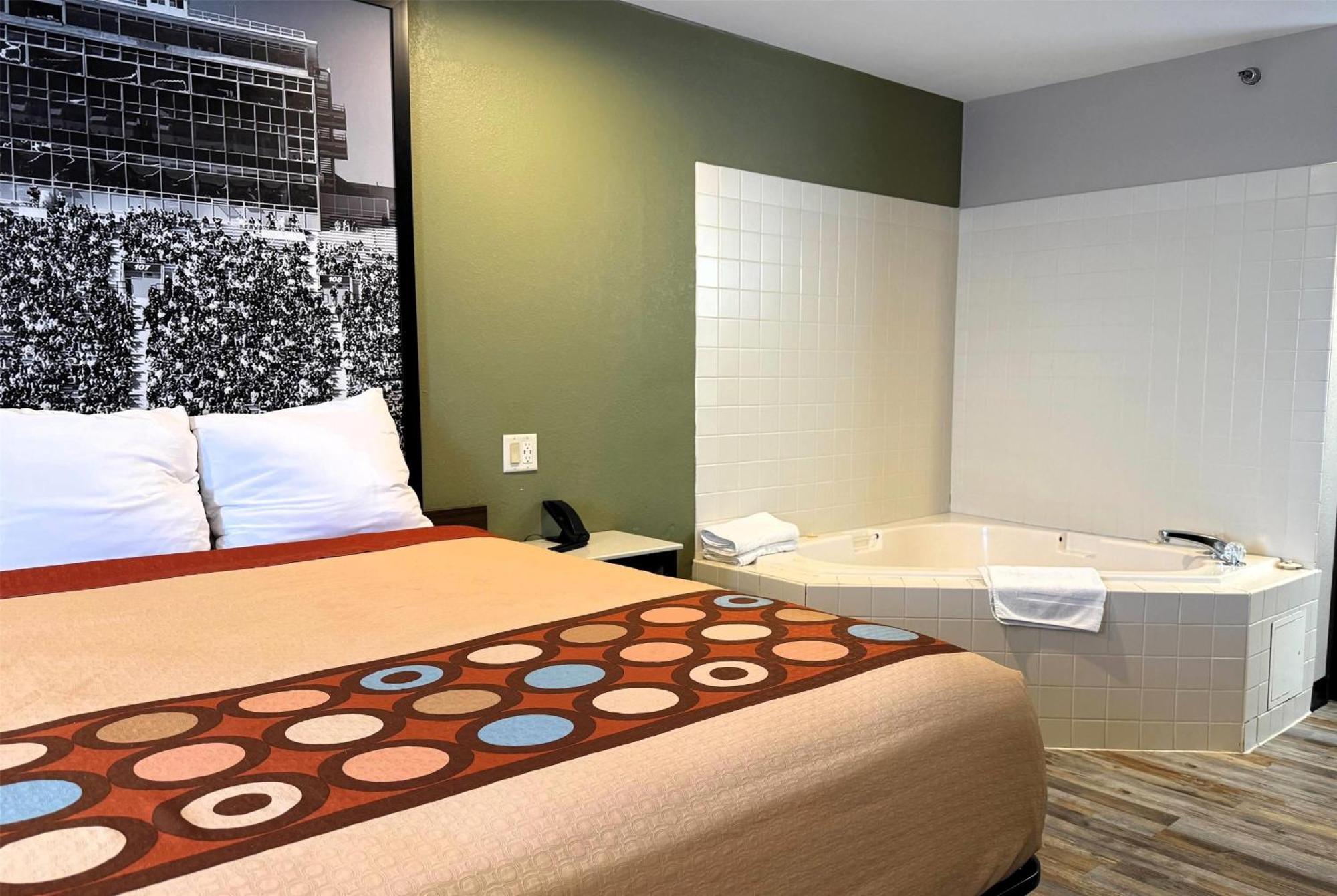 ซูเปอร์ 8 บาย วินด์แฮม แฟรงค์ฟอร์ต อินดีแอน Hotel Frankfort ภายนอก รูปภาพ
