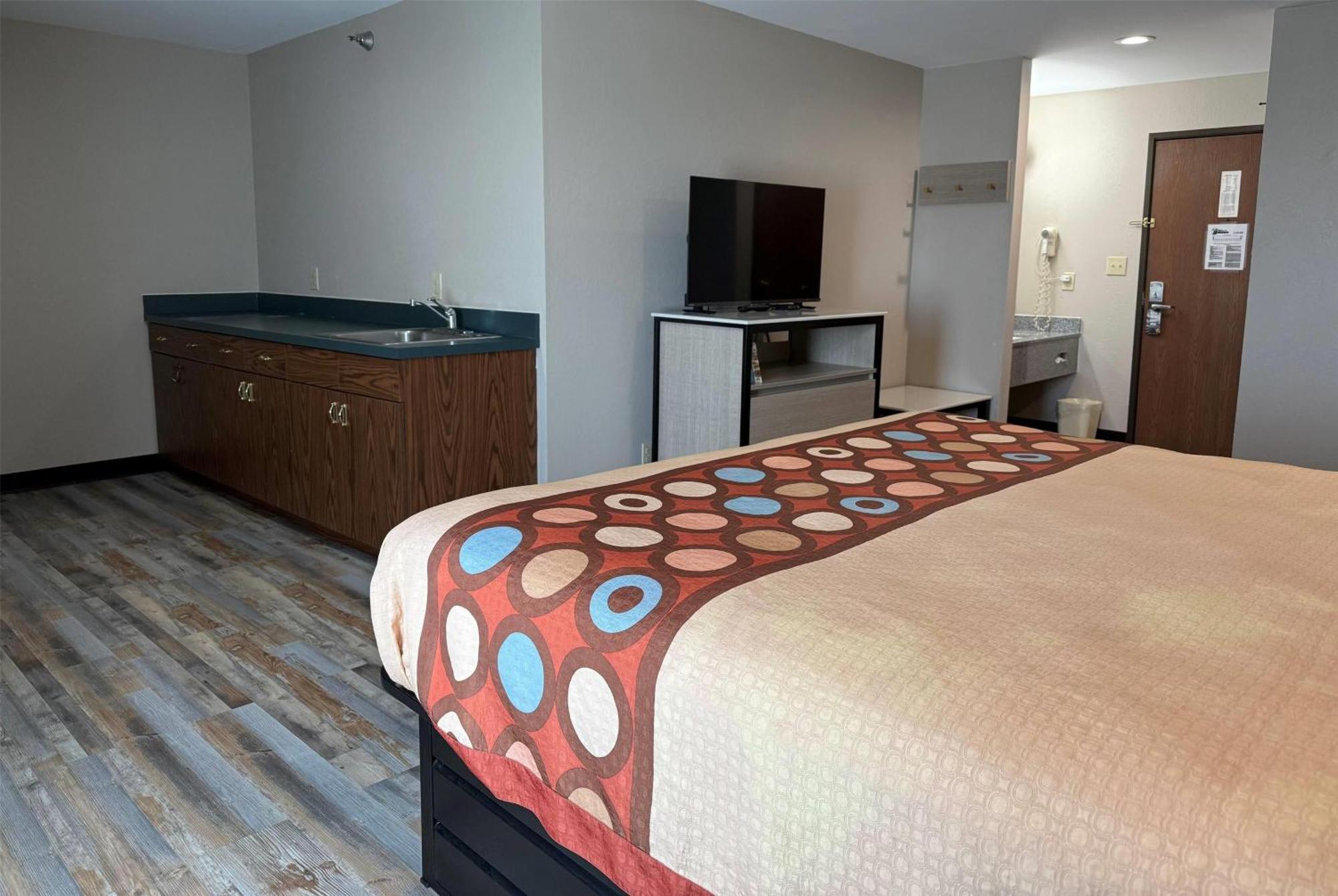 ซูเปอร์ 8 บาย วินด์แฮม แฟรงค์ฟอร์ต อินดีแอน Hotel Frankfort ภายนอก รูปภาพ